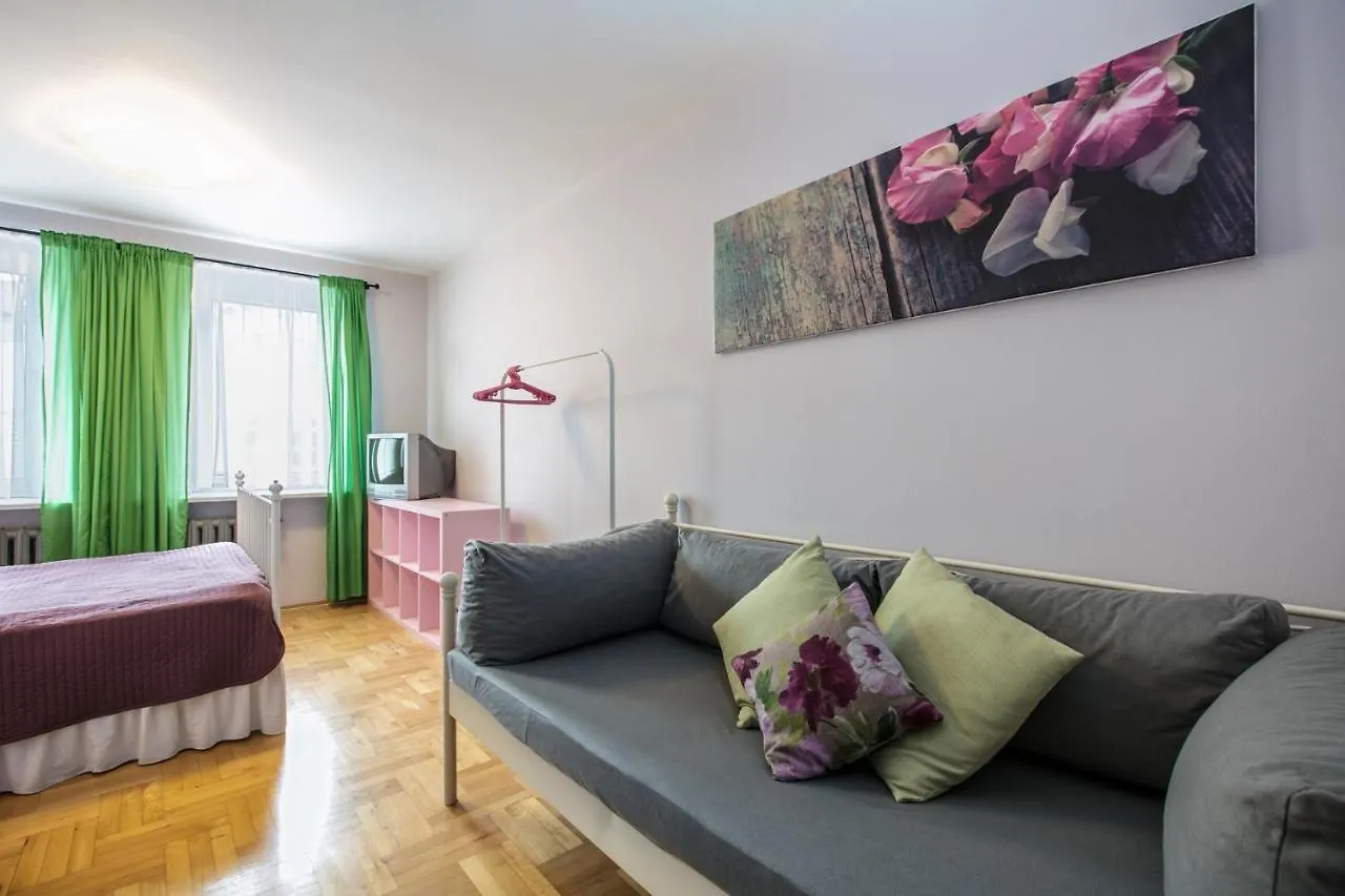 The Secret Garden Hostel Krasków 0*,  Πολωνία